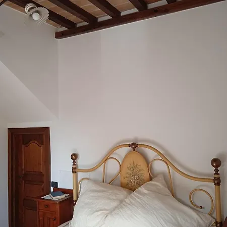 Semesterbostad San Giorgio Casa Contadina *